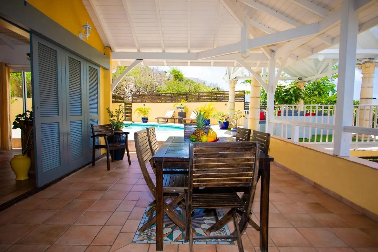 Spacious Villa With Ocean And Mountain View-4 Beds Cul de Sac 0*,